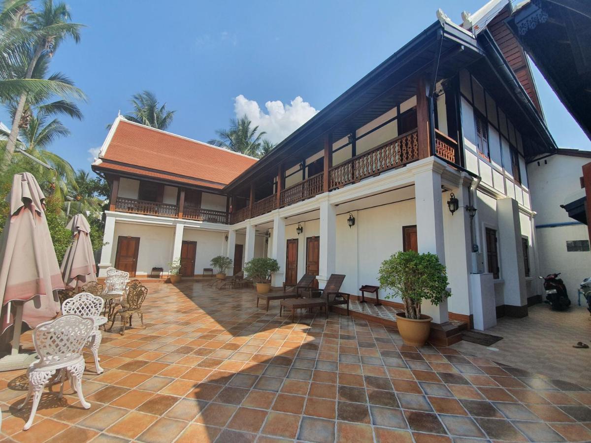 Ananta Villa Luang Prabang Exteriör bild